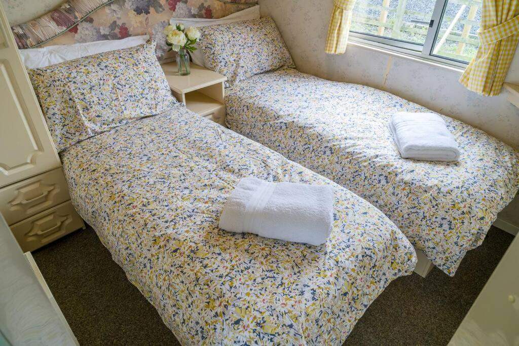 Wind In The Willows: Sleeps 4, Kitchen, Bathroom, Lounge, Wifi Napton on The Hill Exterior photo